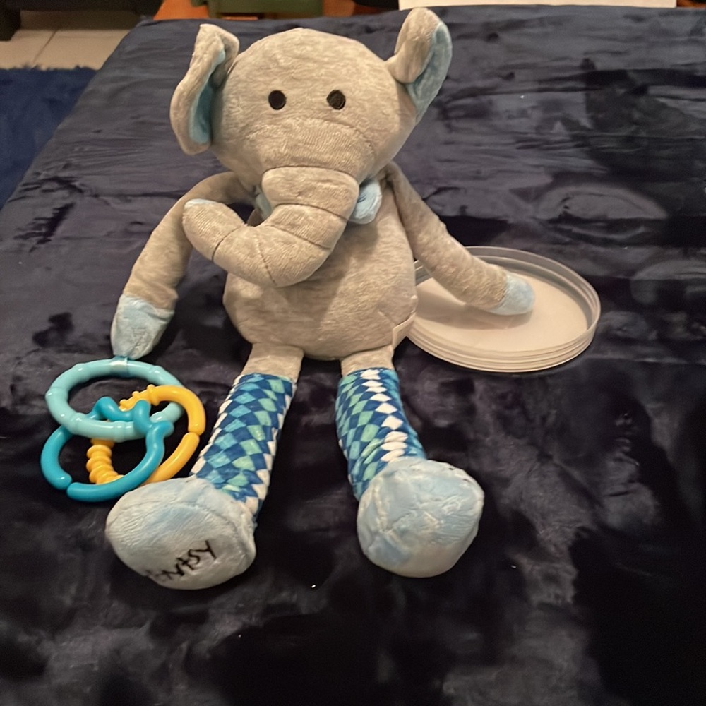 SCENTSY RETIRED SIDEKICKS Eddy the Elephant “Newborn Nursery”